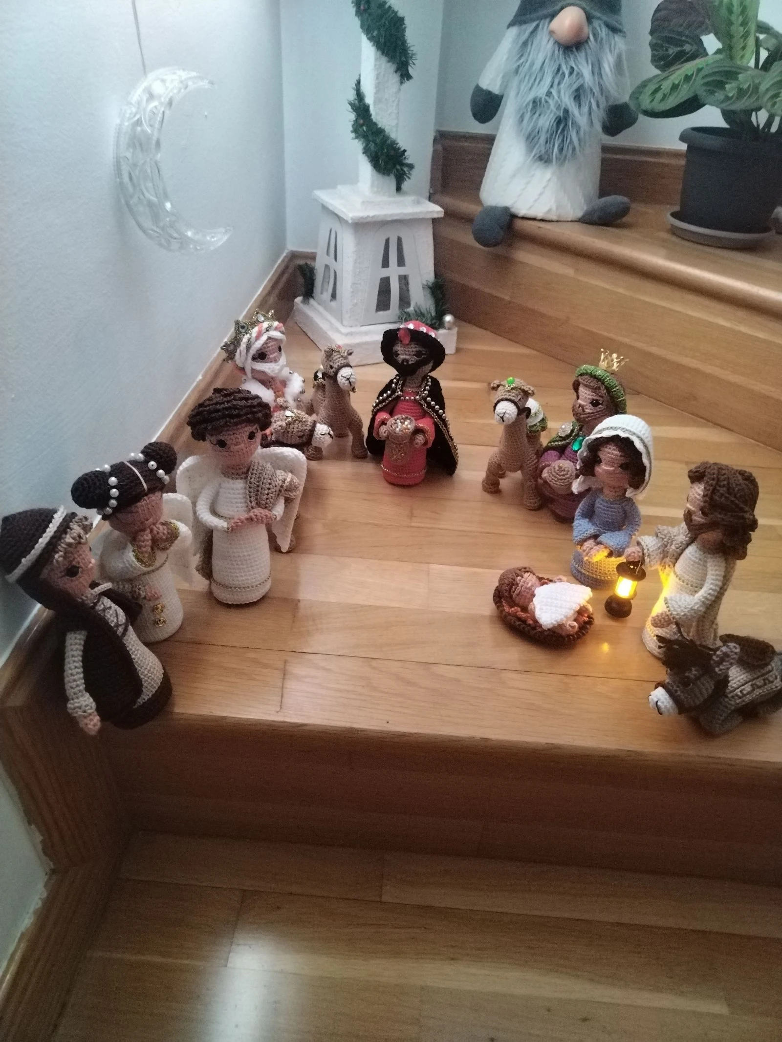 Birth, handmade nativity scene – photo 13